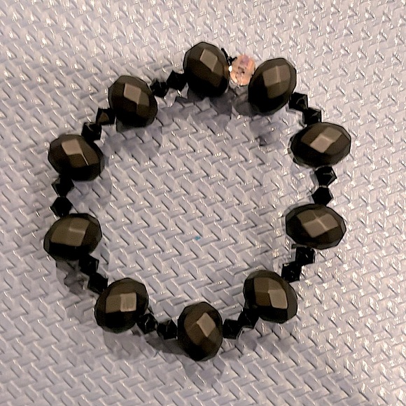 🖤🌹Handmade Stretch Necklace & Bracelet 🌹🖤 - Picture 3 of 4